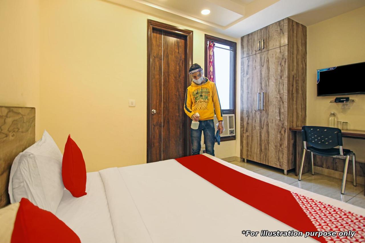 Flagship 4387 Hotel Theem Plaaza Nashik Exterior foto